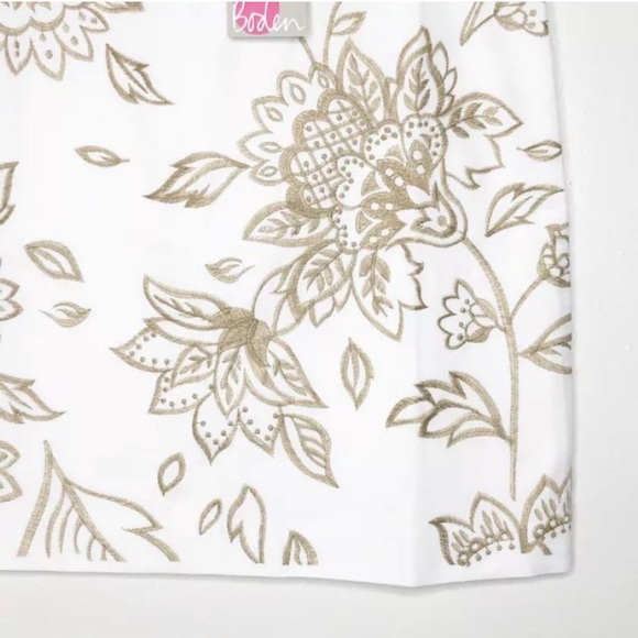 NWT BODEN FUN FLORAL EMBROIDERED WHITE MINI SKIRT - Picture 4 of 8